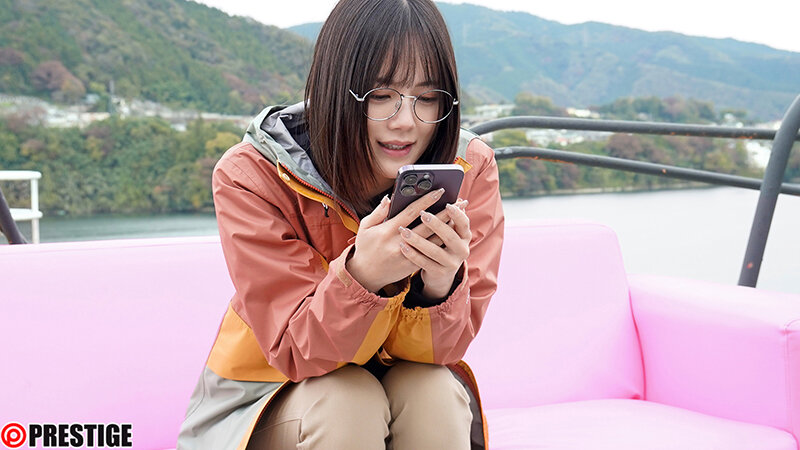 av uncencer เมื่อผมพักห้องเดียวกับสาวแว่นขี้อาย ABF-073