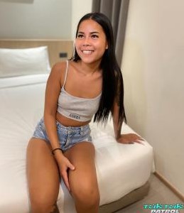 หนังโป๊ไทย Tuktukpatrol – Nicole